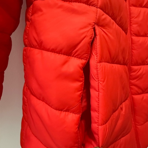 Mountain Warehouse Vibrant Red Puffer Jacket - Size 6 - Picture 9 of 12